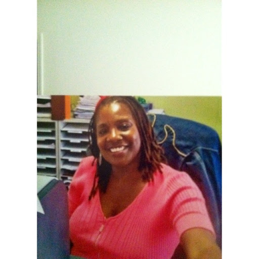 Gloria Diggs Photo 9