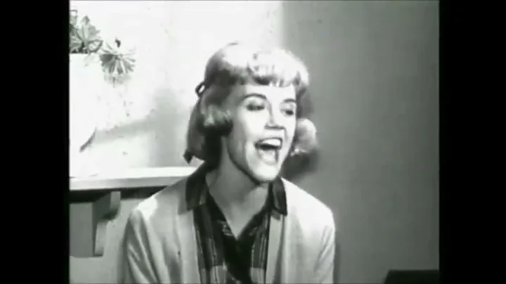 Charlene Darling Photo 7