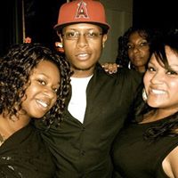 Darnell Hayes Photo 4
