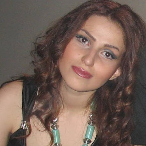 Zahra Tehrani Photo 11