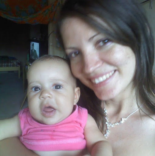 Roberta May Photo 8