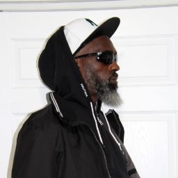 Troy Bell Photo 11
