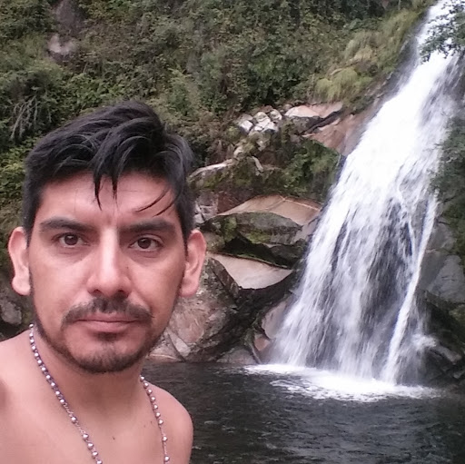 Gustavo Jara Photo 14