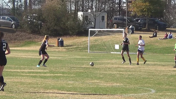Emily Dunn Photo 34