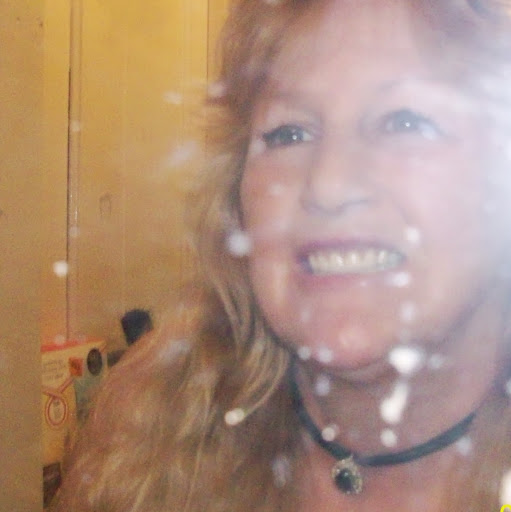 Debbie Ritchie Photo 15