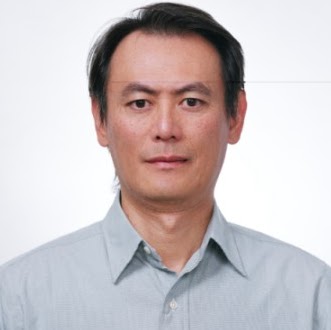 Dennis Hong Photo 10