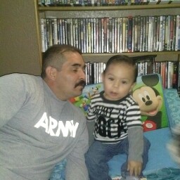 Robert Guzman Photo 12