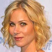 Christina Applegate Photo 11