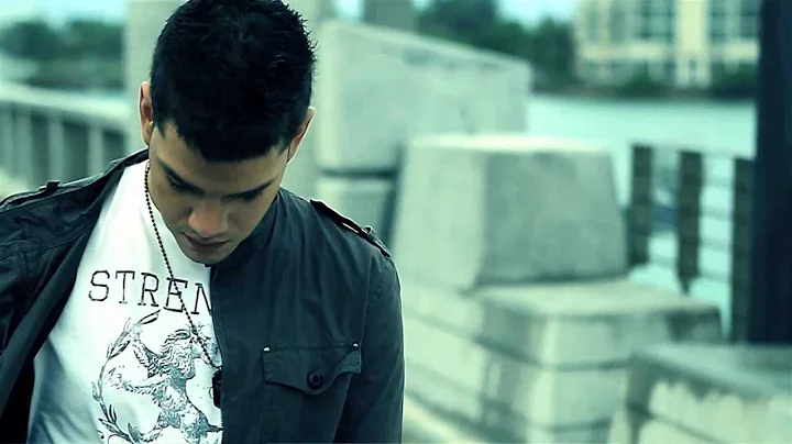 Emmanuel Velez Photo 31