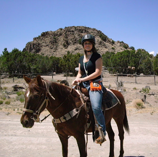 Ashleigh Cooper Photo 11