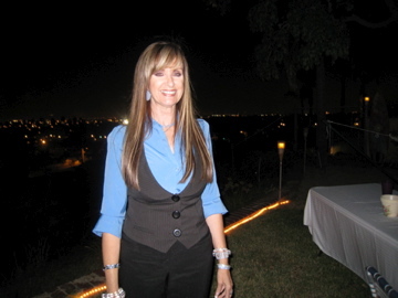 Melanie Archer Photo 16