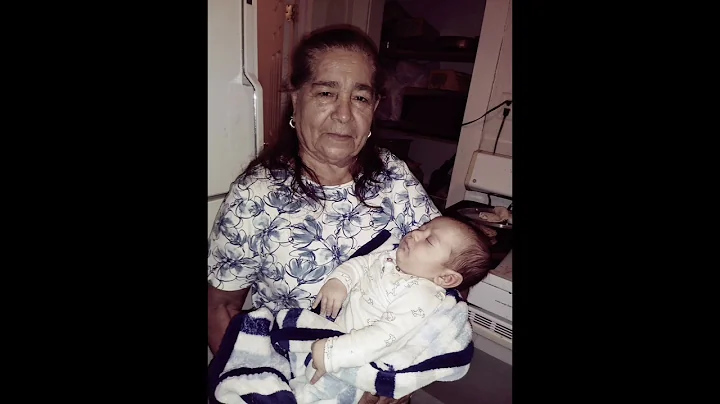 Martha Quintanilla Photo 30