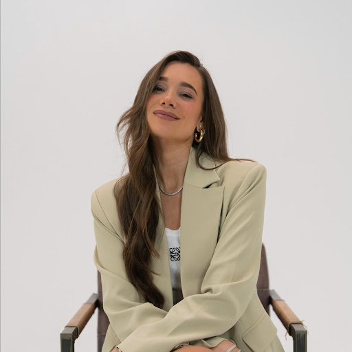Danielle Bernstein Photo 10