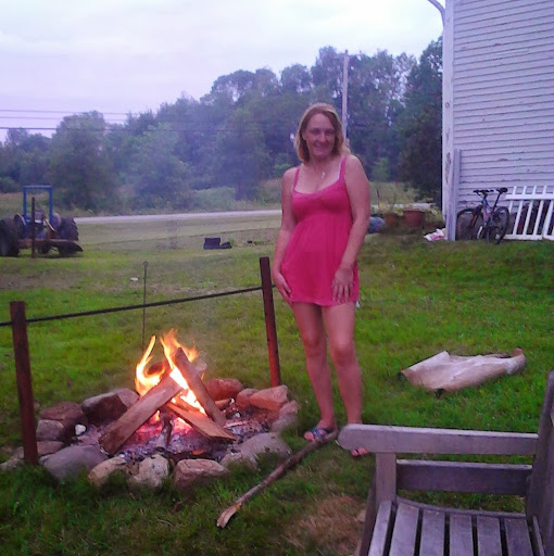 Julie Crowe Photo 12