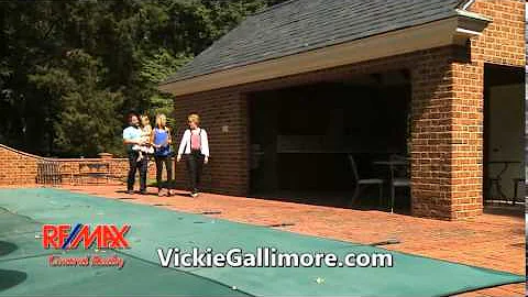 Vickie Bain Photo 18