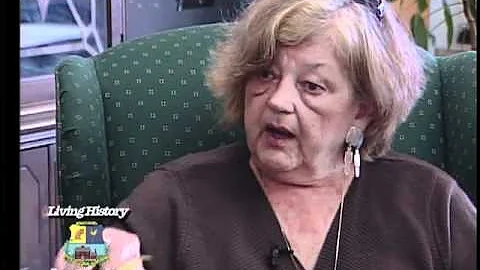 Linda Abrams Photo 33
