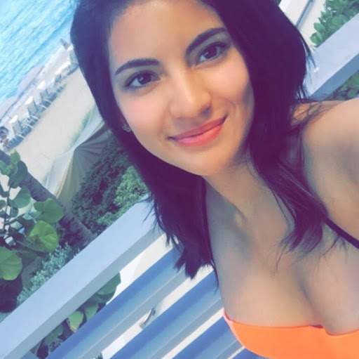Elisa Maldonado Photo 12