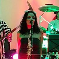 Julia Hayward Photo 8