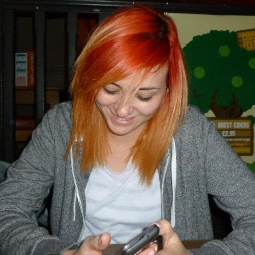 Laura Mcmillan Photo 10