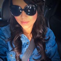 Laura Godoy Photo 6