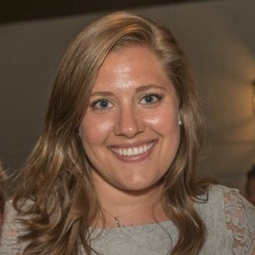 Sarah Bennett Photo 17