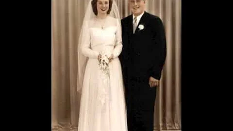 Mona Evans Photo 30