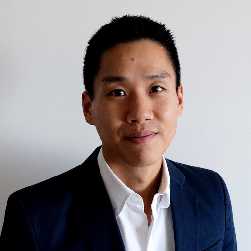 Jonathan Liu Photo 16