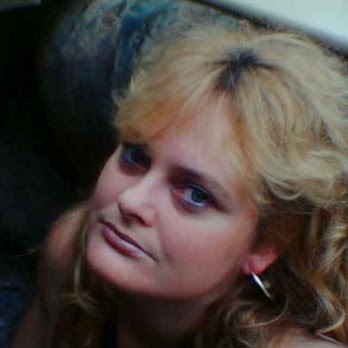 Sally Moran Photo 12