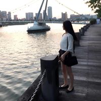 Ling Hu Photo 7