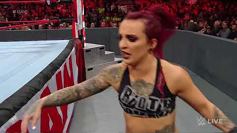 Ronda Rowe Photo 12
