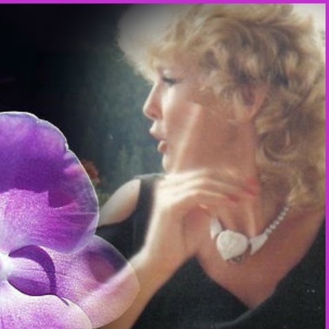 Angela Herbst Photo 9