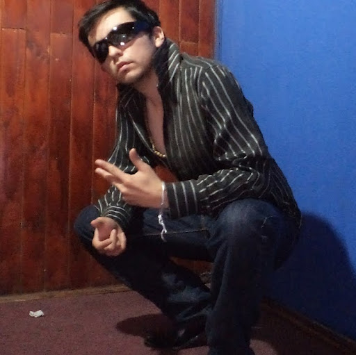 Gilbert Acevedo Photo 16