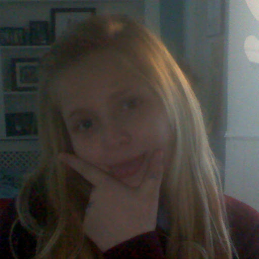 Lydia Stokes Photo 11