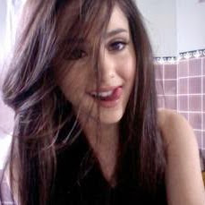 Lydia Reed Photo 11