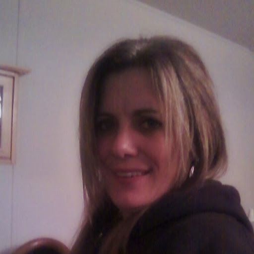 Renee Callahan Photo 11