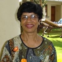 Elaine Fernandes Photo 5
