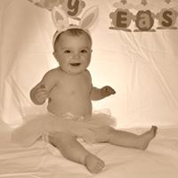 Julie Hedges Photo 4