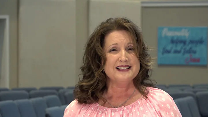 Suzanne Hale Photo 31