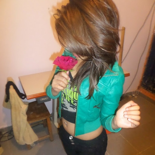 Fernanda Contreras Photo 12