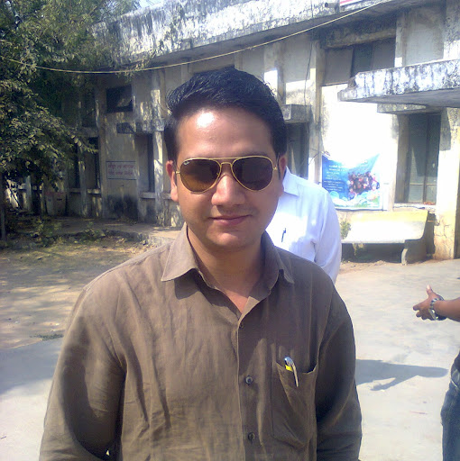 Rajesh Dave Photo 18