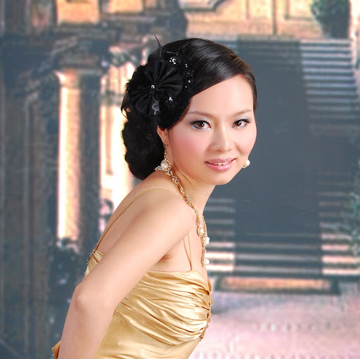 Alice Lin Photo 21