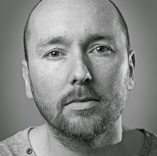 Lee Douglas Photo 16