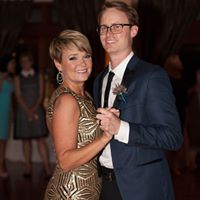 Dee Rogers Photo 6