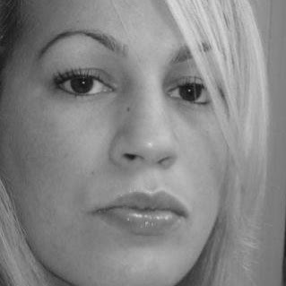 Jeanette Leon Photo 10