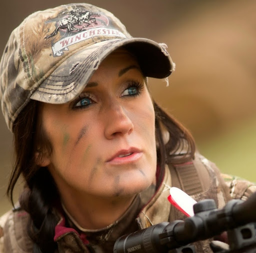 Melissa Bachman Photo 9