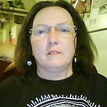 Laura Travis Photo 13