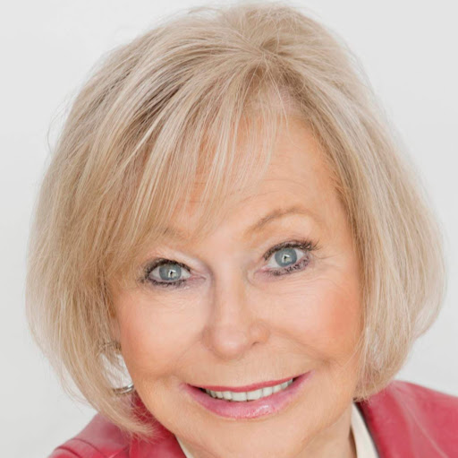 Helen Schmidt Photo 14