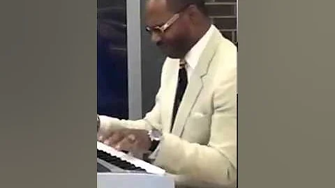 Stanley Glenn Photo 18