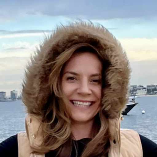 Elizabeth Mccormack Photo 15