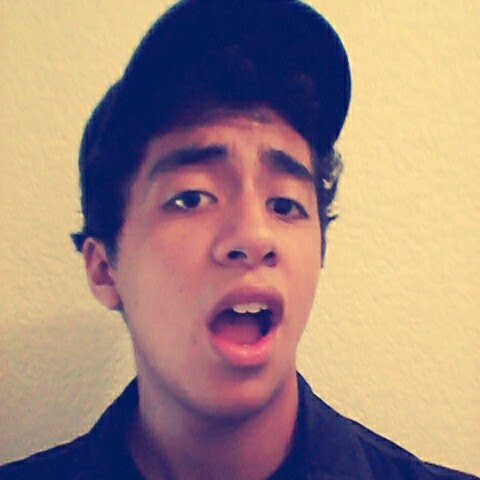 Sergio Reyes Photo 11